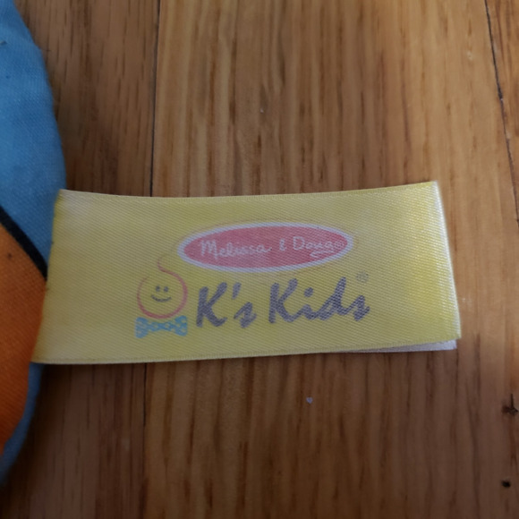 Melissa & Doug K’s Kids The Itsy Bitsy Spider Soft Cloth Book Crinkle Cover - Picture 11 of 11